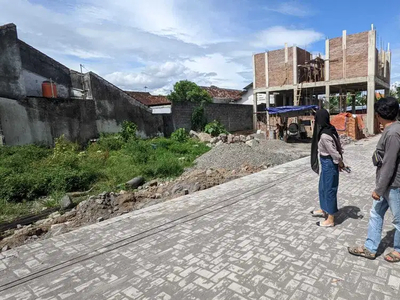 4 Menit Kampus UMY, Tanah Jogja Dalam Ringroad di Banyuraden