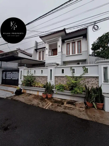 Di Jual Rumah Mewah Full Furnish di Duren Sawit Jakarta Timur