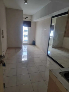 Dijual apartemen Springlake Summarecon Bekasi