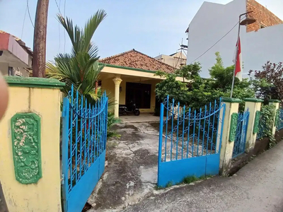 DIJUAL CEPATT!! RUMAH STRATEGIS DI TENGAH KOTA