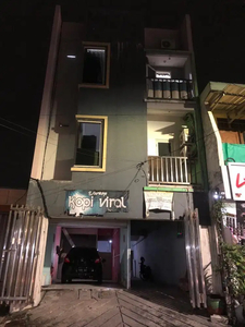 Dijual kos-kosan 3lantai pusat kota surabaya