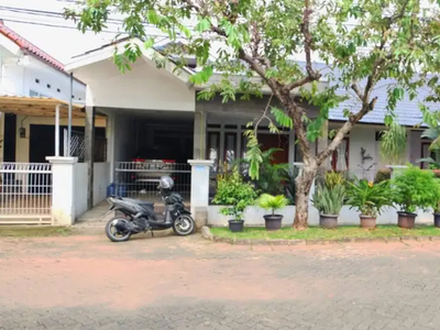 Dijual Rumah 11/4 lantai di Kemang Pratama 1, Bekasi
