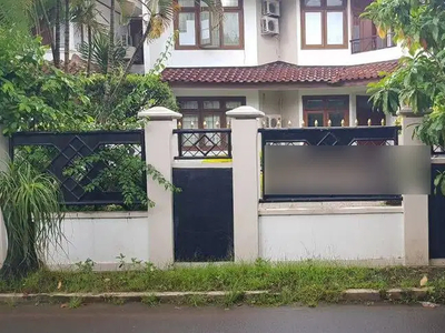 Dijual Rumah di Komplek Depsos veteran Bintaro Jakarta Selatan