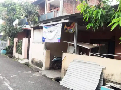 Dijual Rumah Hitung Tanah Di komplek Riung Bandung