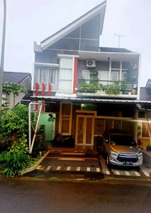 Dijual rumah mewah Grand Wisata Bekasi