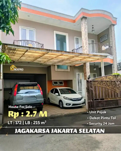 Dijual Rumah Secondary Unit Pojok Dekat Tol Brigif / Desari