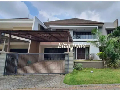 Dijual Rumah Siap Huni Elite di Graha Family Surabaya