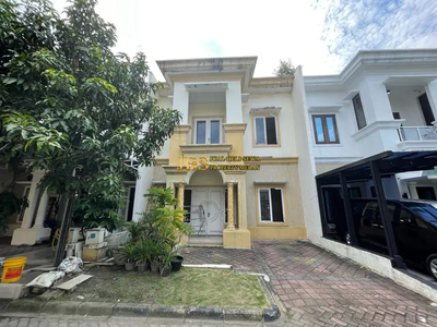Dijual Villa 2 Tingkat di Komplek Somerset Regency Jalan Sunggal Medan