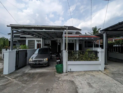 Disewakan Rumah Di Tengah Kampung