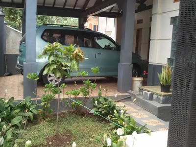 Jual murah rumah luas dan asri di Kota Bandung