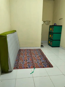 Kamar kost untuk wanita /pria