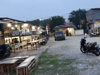 Lapak Kuliner di lokasi ramai bebas banjir grand Galaxy