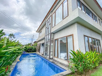 Luxury Villa For Rent In Berawa Canggu Bali