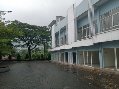 Ruko 2½ lantai ,lokasi strategis , pancoran mas depok