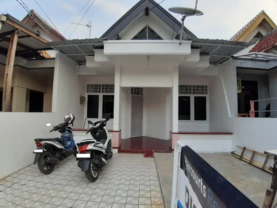 Rumah 1 Lantai di Graha Raya Cluster Bouganville Loka