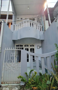 Rumah 2 Lantai di Jual atau di Kontrakan di Jakarta Timur