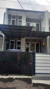 Dijual Rumah 2 lantai Full Furnished siap huni di Kelapa Kopyor K