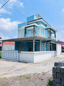 Rumah Baru Full Furnisher, 3 Lantai dengan View Indah Kota Cimahi
