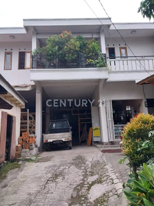 Rumah Bisa Dipakai Tempat Usaha Lahan Luas Kerkof Cimahi