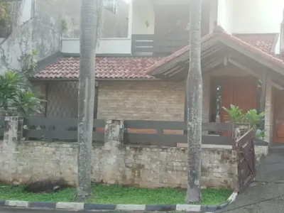 Rumah di Villa Cibubur Indah