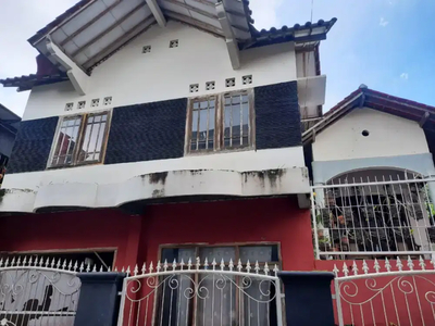 Rumah Dijua lokasi strategis 50m dari jl. Salatiga Semarang