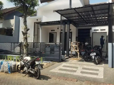 Rumah Dijual Lokasi Premium Perumahan Permata Jingga Dekat Suhat