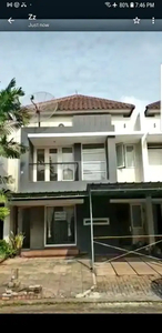 Rumah disewa di Raffles Hills Cibubur