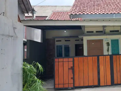 Rumah disewakan dalam Cluster Ciracas Jakarta Tmur