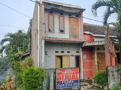 Rumah Hook di Ciomas Permai