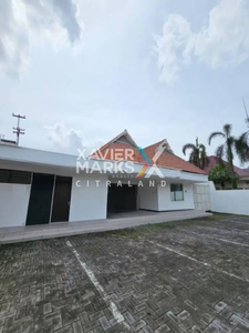 Rumah Jl. Pajajaran Nol Jalan, Parkir Sangat Luas