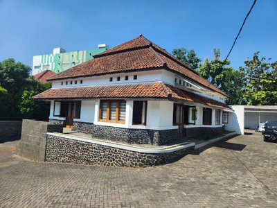 Rumah Kantor Siap Pakai Strategis di Tengah Kota Bandung