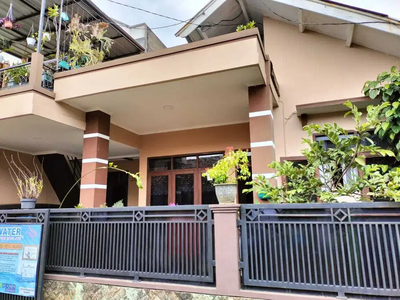 Rumah Nyaman View Kota dan Gunung di Cibiru Bandung Timur