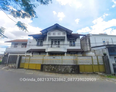 Rumah Ruang Usaha Jl Pogung Rejo Dekat Jl Monjali, UGM, UNY, Plemburan