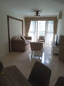 Sewa apartemen Taman Rasuna 3 bedroom full furnished