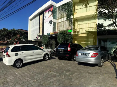 SUPER STRATEGIS Ruko Modern 3 Lantai Jalan Utama Bypass Sanur Bali