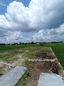 Tanah dekat Masjid Agung Bantul di Priyan Trirenggo Bantul Jogja