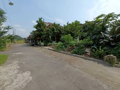 Tanah Sleman, Utara Pasar Cebongan, 1 menit Jl. Purbaya