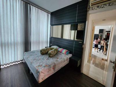 Apartemen CW tower Via Ciputra World Lantai Tengah Hadap Utara City