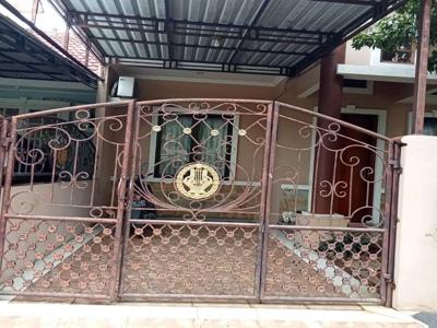 Dijual Rumah 2 Lt di Cluster Taman Royal 2