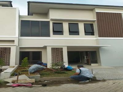 Dijual Cepat Rumah baru 2 lantai di Grand Aretha Pudakpayung