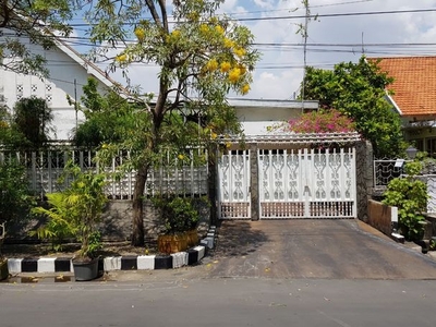 RUMAH SIAP HUNI TENGAH KOTA JL KAHURIPAN