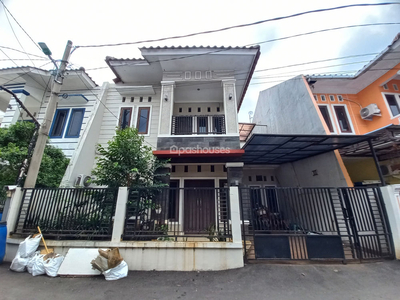 Town House Asri D'lapan