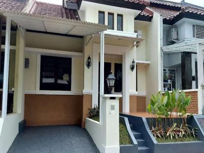 Dijual Full Furnished Rumah terawat kota baru Parahyangan