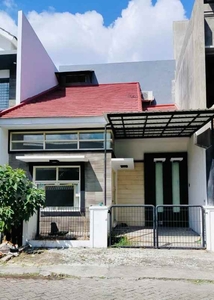 Rumah Disewakan Villa Valencia Minimalis Siap Huni Surabaya Barat