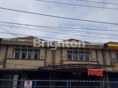 TOKO LUAS 2 LANTAI DAN TANAH KOSONG BELAKANG DI PUSAT KOTA GIANYAR