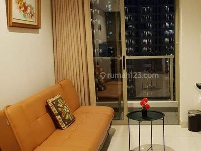 Apartemen Taman Anggrek Residence 1 BR Furnished, Middle Floor, View Pool