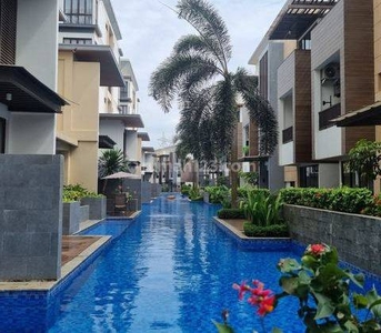 apartemen type 1 BR area bsd city serpong dengan kolam renang sepanjang cluster