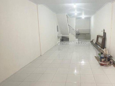 Chandra Ruko Full Renovasi 3 Lantai Uk 4x17 Lokasi Jalan Raya Jelambar