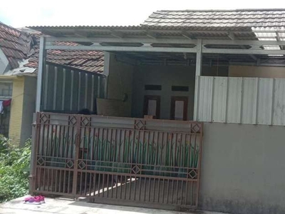 Di jual rumah di griya indah serpong ,gunung sindur