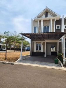 Di Sewakan Rumah 2 Lantau Cluster North Thames JGC Cakung JakartaTmur